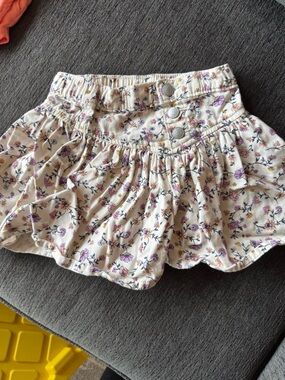 Old Navy Cream Floral Ruffle Skirt with Purple and Yellow Blossoms